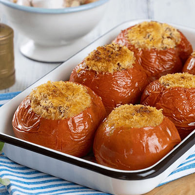 Tomates rellenos de jurel y quínoa