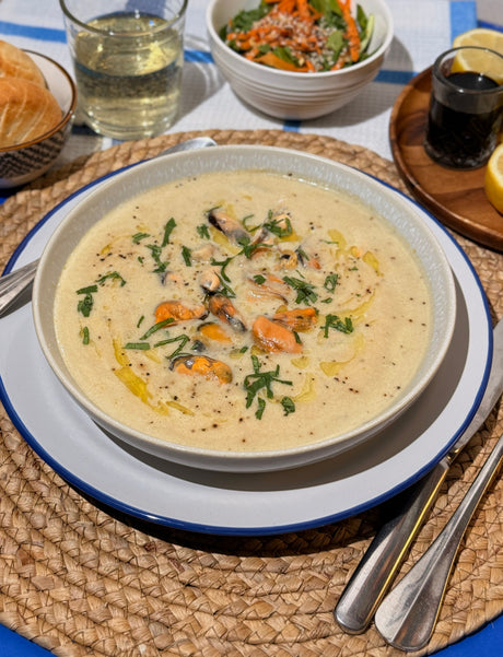 Disfruta una cremosa receta de cebolla con choritos y queso parmesano, perfecta para cualquier ocasión. Encuentra todos los ingredientes en Nutrisco Market y prepara un plato lleno de sabor y tradición.